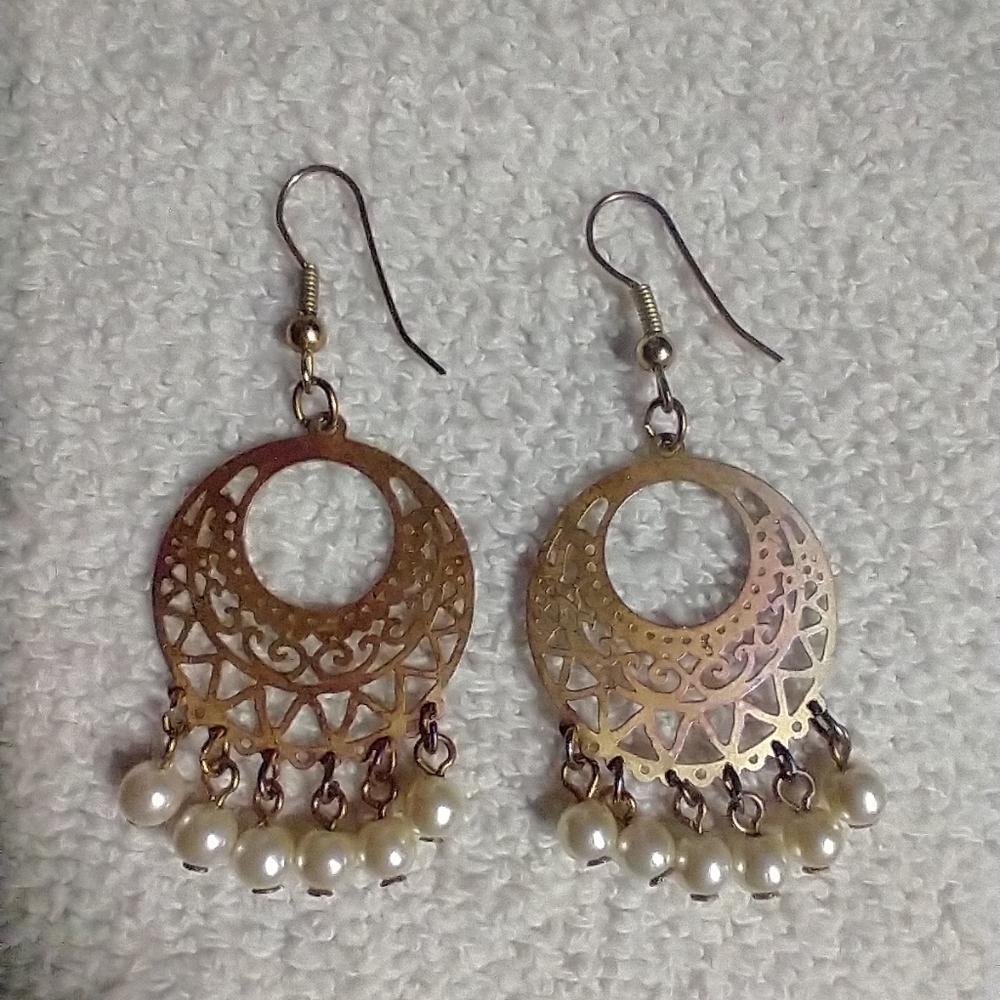 Goldtone filigree faux pearl wire earrings